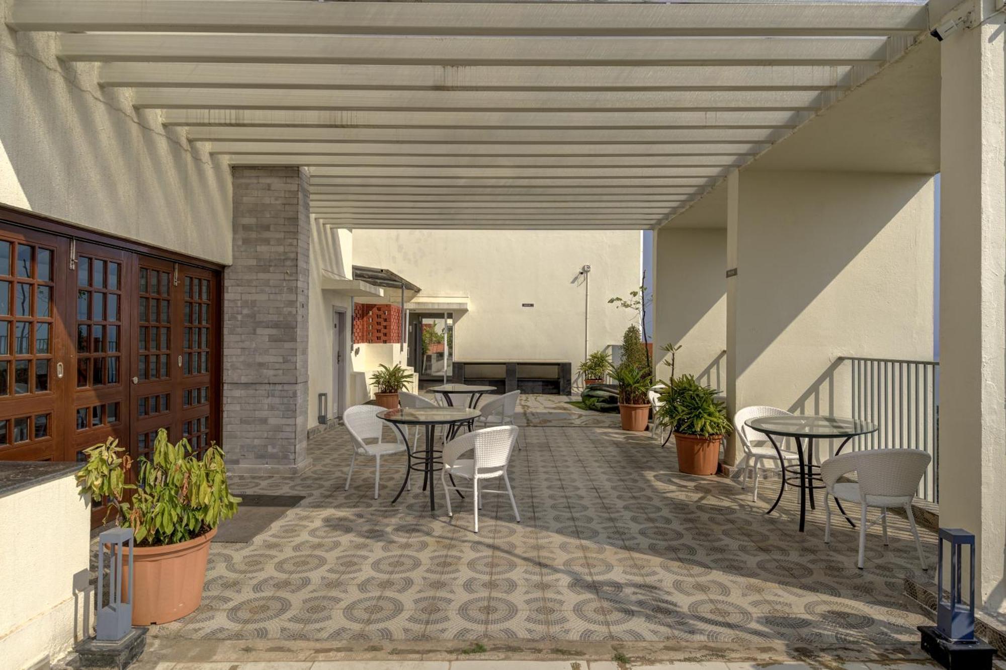 다볼림 Luxe 2Bhk 10Min From Goi Airport With Pool Access 아파트 외부 사진